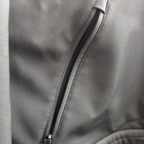 NEW olive green very nice Carhartt jacket - Picture 5 of 6